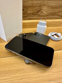 Apple iPhone 12 Pro 128GB Graphite - Záruka na zařízení - 3