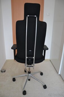 Kancelářská židle - Vitra Headline PC 49 000,- - 3