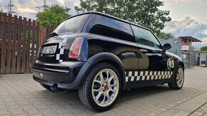 Mini One Cooper r50 1.6i 66kw, 115500km - 3