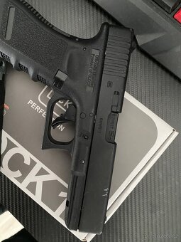 Umarex Glock 17 gen 3 blowback - 3