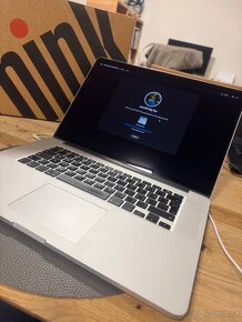 MacBook Pro 15" Model A1398 - 3