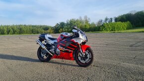 HONDA RVT 1000 R - 3