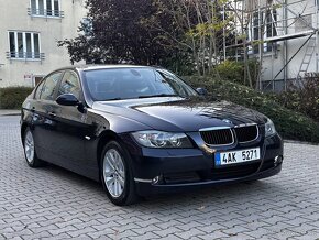 BMW E90 320i 125kW Xenony Kůže Navigace Tempomat ALU R16 - 3