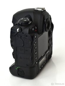 Nikon D4 - 3