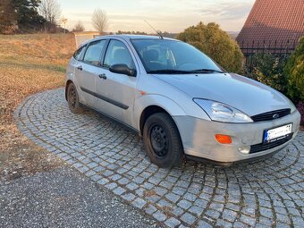 Ford Focus 1.8 - 3