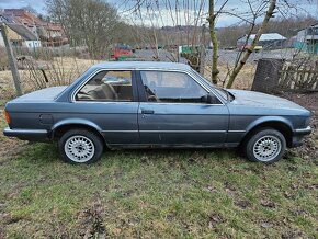 BMW E30 318i coupe chromák - 3