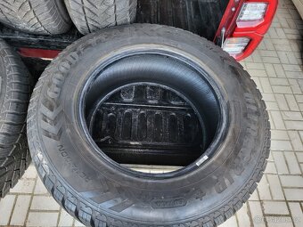 Goodyear Ultragrip+  265/65r17 112T - 3