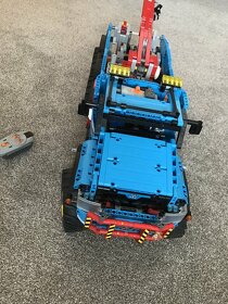 Lego technic 42070 odtahovka - 3