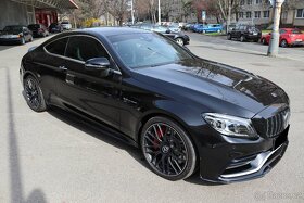 MERCEDES-BENZ AMG C63 S COUPE 4.0 V8 BITURBO 375kW - 3