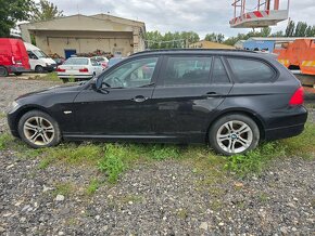 BMW E91 ,E90  318d r.2010 facelift na ND - 3