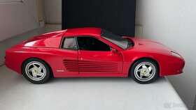 Model Ferrari F512M Hot Wheels 1:18 jako nový - 3