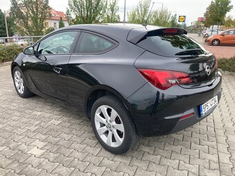 OPEL ASTRA GTC 1.6i 1.MAJITEL NOVÉ V ČR 77.000KM  2x ALU - 3