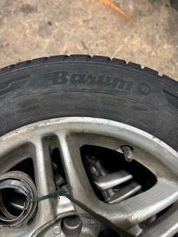 Komplet sada zimních kol 195/60 R15 - 3