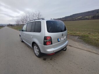 VW Touran 2.0 TDI DSG - 3