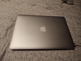 Macbook - 3