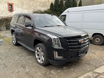 Cadillac Escalade - 3