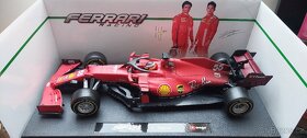 Ferrari F1 SF21 C. SAINZ 1:18 - 3