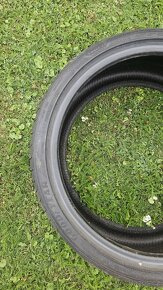 Pneu 235/35 r19 - 3