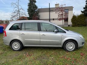 Opel Zafira B, 1.6, 85kw, benzin, 87 200km, 7míst - 3