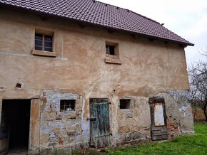 Prodej rodinného domu před rekonstrukcí v obci Víska, s poze - 3