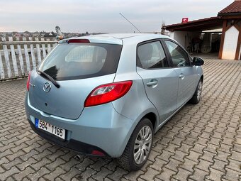 Mazda 2 - 1,3i-63kw, r. 08, klima - 3