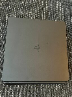 Sony Playstation 4 Slim 1TB + 2 ovladače - 3