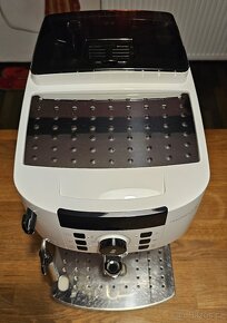 KAVOVAR DELONGHI ECAM 21.117 W (automatický) - 3