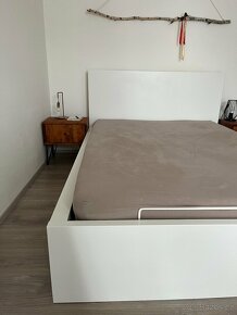 Postel Ikea Malm 140x200 - 3