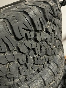 BFGoodrich All-Terrain T/A KO2 265/70R17 32 palců - 3