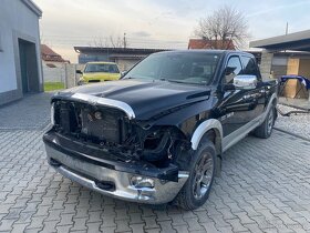 Dodge RAM 5.7  4x4  Laramie - 3