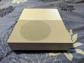 Xbox One S 1TB + ovladač Forza Horizon 5 - 3