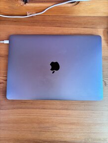 MacBook Pro - 3