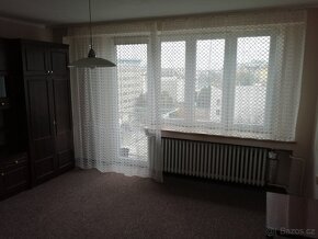 Pronájem 1+1 ulice Příční, centrum, 39 m2, balkon - 3