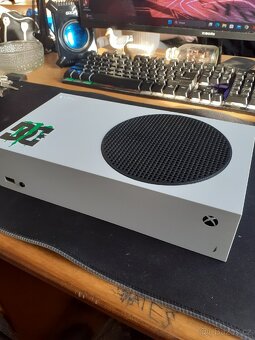 Prodám Xbox Series S - 3