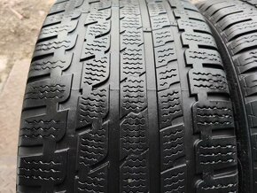 Zimní pneu Kumho 235/50 R17 - 3