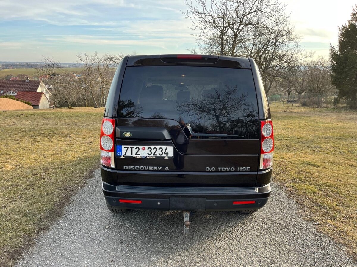 LAND ROVER DISCOVERY IV 3,0 SDV6 HSE 1.MAJITEL ČR