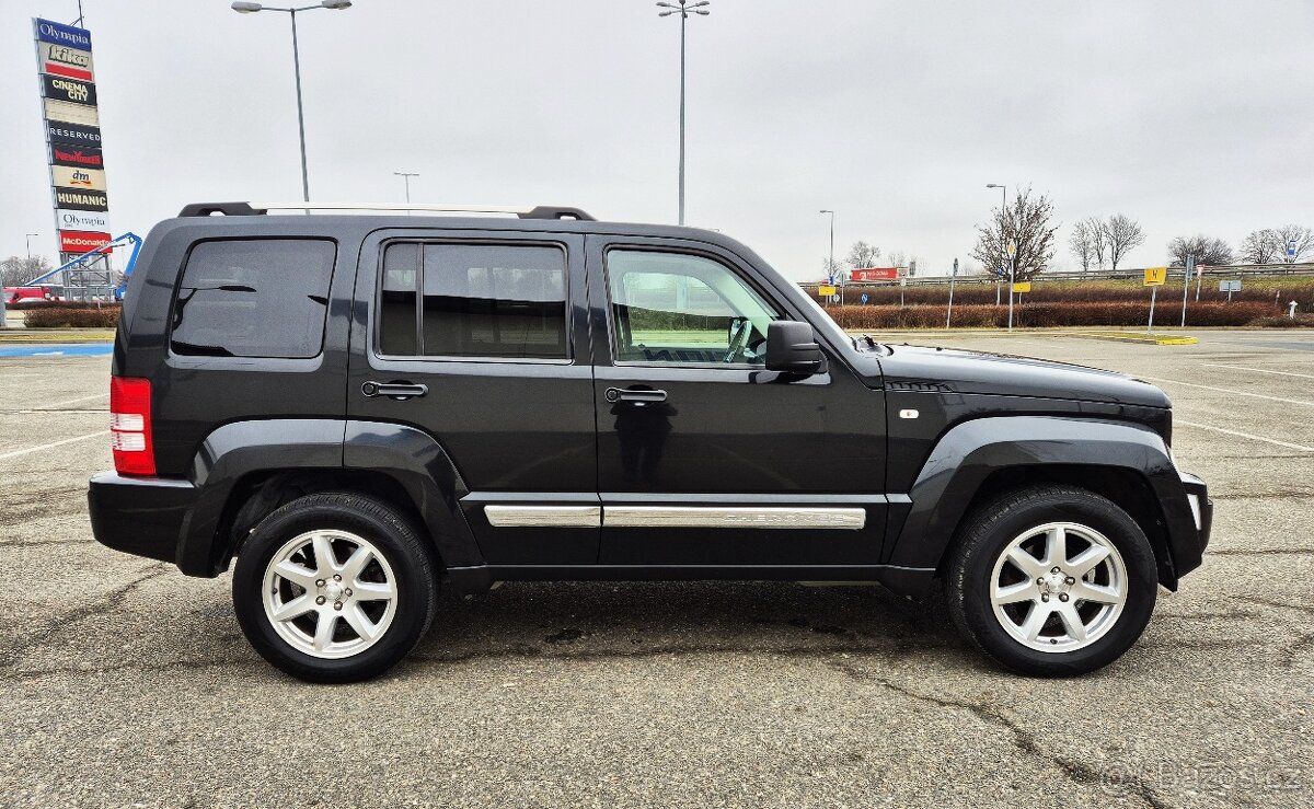 JEEP CHEROKEE 2.8CRD LIMITED VÝHŘEV - KŮŽE TAŽNÉ 1 MAJITEL