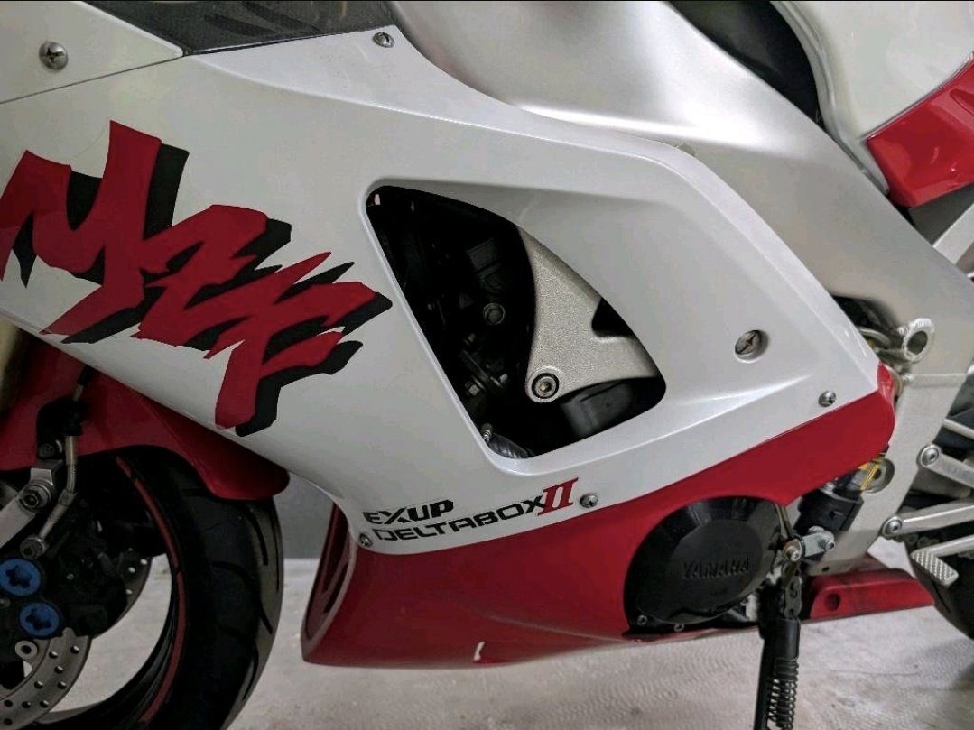 Yamaha YZF R1 rok 1998 najeto 34112km