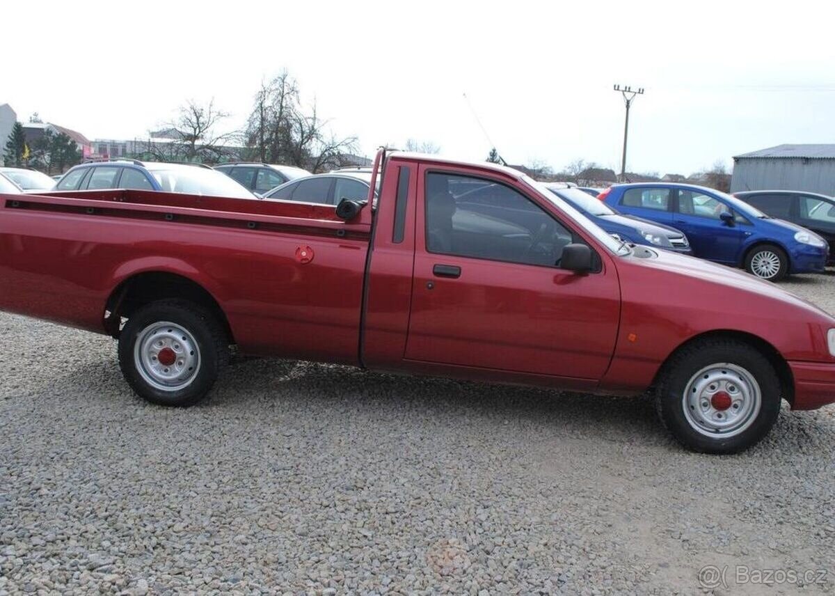 Ford Sierra 1,8 P100 SBĚRATELSKÝ KUS nafta 55 kw