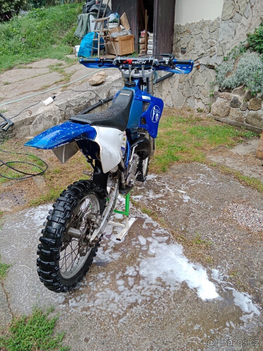 Yamaha YZ 125