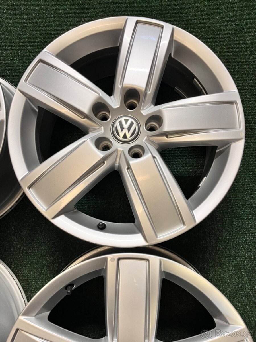 5x120 R18 Originál Alu Volkswagen Amarok - TOP STAV