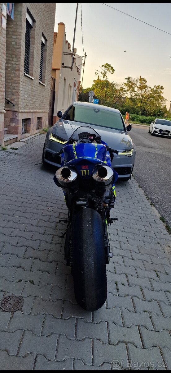 Predám okruhovku Yamaha YZF R1