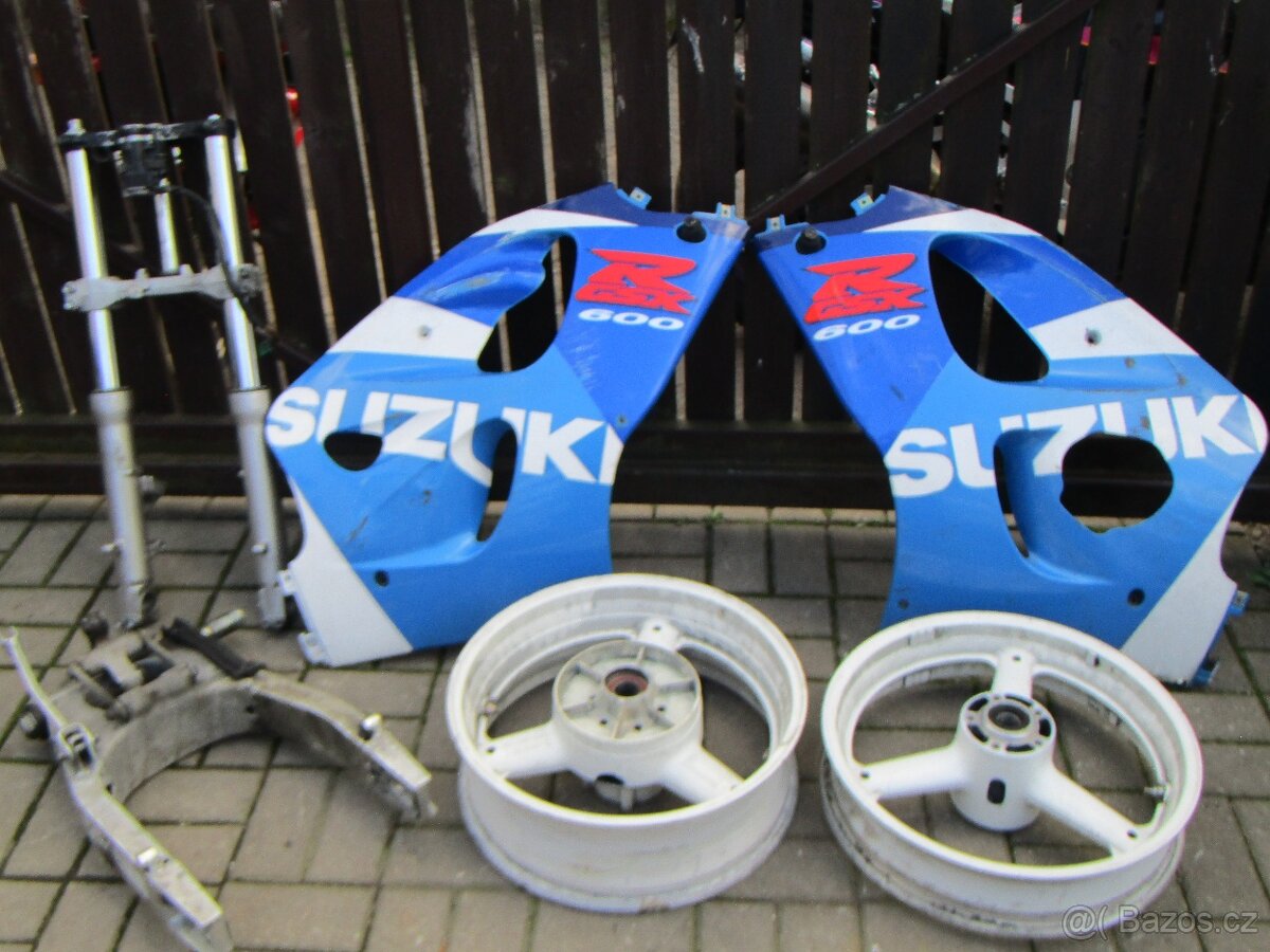 suzuki gsx-r 600 srad