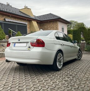 BMW E90 325D ( M57 ), Automat,Nápojáky,CCC,Keyless,Xenony... - 4