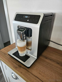 Plnoautomat Krups EA89 EVIDENCE One touch latte - 4