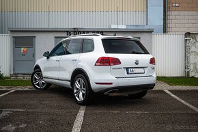 Volkswagen Touareg II 3.0 V6 TDI 240k BMT White - 4