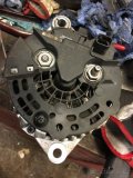 Alternátor Bosch 0 124 425 097 z Opel Zafira  B  1,9tdi - 4