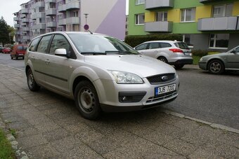 Ford Focus combi 1.6 - 4