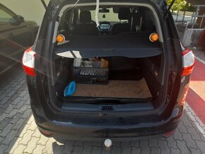 Ford  Grand C-max  s úpravou ZTP - 4