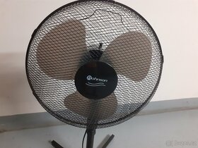 Prodám vícerychlostní výškově nast. ventilátor - ODVEZU - 4